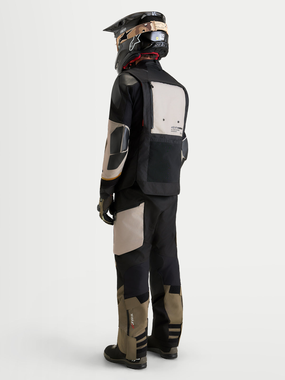 Alpinestars Harok V2 Drystar Giacca, giacca da moto adventure da uomo in alluminio, marrone e nero, con tasca portaoggetti posteriore e protezione certificata CE, vista posteriore