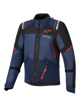 Giacca Alpinestars Andes V4 Drystar®, giacca da moto, Night Navy, Mood Indigo e nero, vista frontale con accenti rossi e logo Alpinestars bianco su petto e spalle, abbigliamento in tessuto resistente per moto adventure