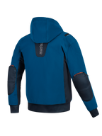 Alpinestars Moblast Waterproof Jacket, Dark Petrol e Dark Navy, vista posteriore di giacca da moto con cappuccio, caratterizzata da costruzione in softshell, pannelli laterali blu navy e protezioni rinforzate sui gomiti con dettagli del logo in arancione.
