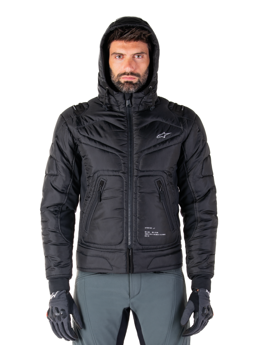 Giacca Alpinestars Mohobbs Waterproof, bomber da moto trapuntato nero, design con cappuccio e logo a stella bianco sul petto, chiusura frontale con zip, stile urban streetwear per motociclisti