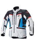 Giacca Alpinestars Honda Bogota' Pro Drystar®, giacca da moto touring, grigio ghiaccio, blu e rosso acceso, design in tessuto tecnico con cerniere e tasche multiple, cinghie regolabili su vita e braccia, con loghi Alpinestars e Honda, protezione touring impermeabile e traspirante per tutte le stagioni