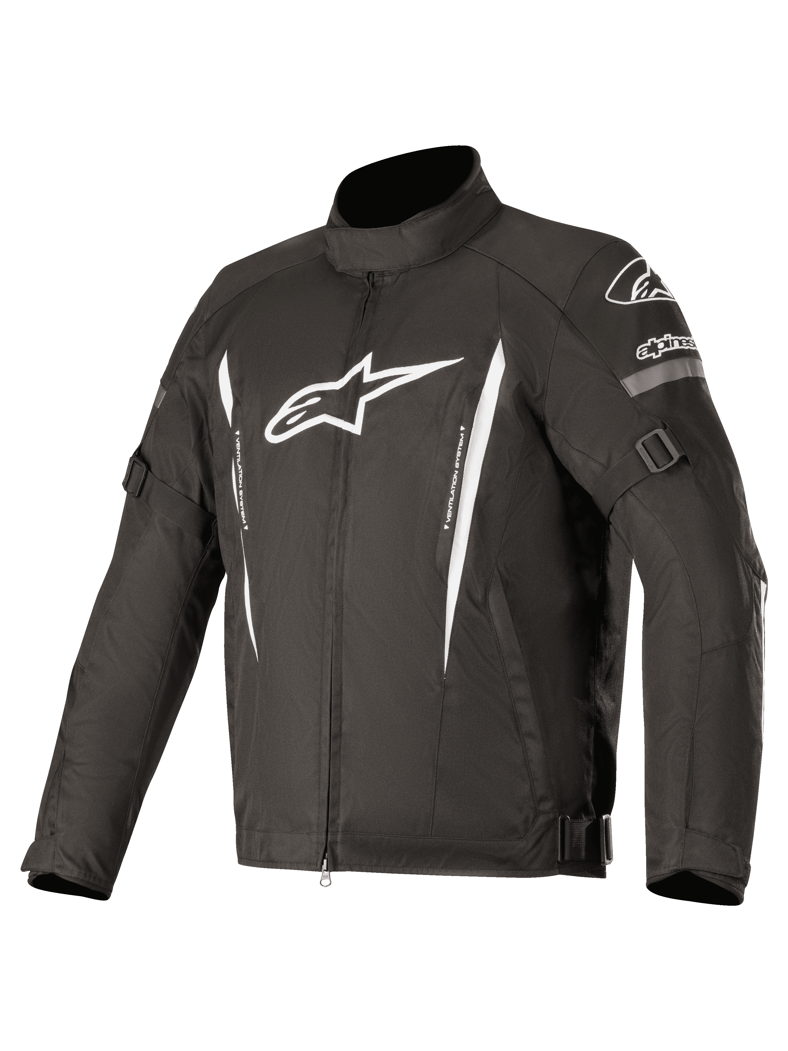 Alpinestars Gunner V2 Waterproof Jacket, giacca da moto in tessuto nero con loghi bianchi e strisce verticali, dotata di cinghie regolabili su braccia e vita, collo alto, zip frontale, protezione per la guida impermeabile e resistente