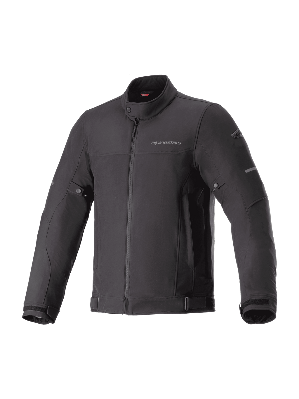 Alpinestars Husker Waterproof Jacket, giacca da moto urban nera, tessuto softshell ad alta densità, collo alto con bottone a pressione, chiusura frontale con zip integrale, cinghie regolabili su vita e polsi, logo discreto sul petto e dettagli riflettenti sulle maniche.