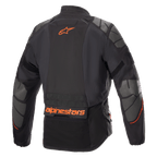 Alpinestars AMT-10R Drystar® XF Jacket, giacca da moto adventure, nero con logo Alpinestars arancione e pannelli in Superfabric grigi su spalle e gomiti, vista posteriore, abbigliamento tecnico da moto multi-stagione