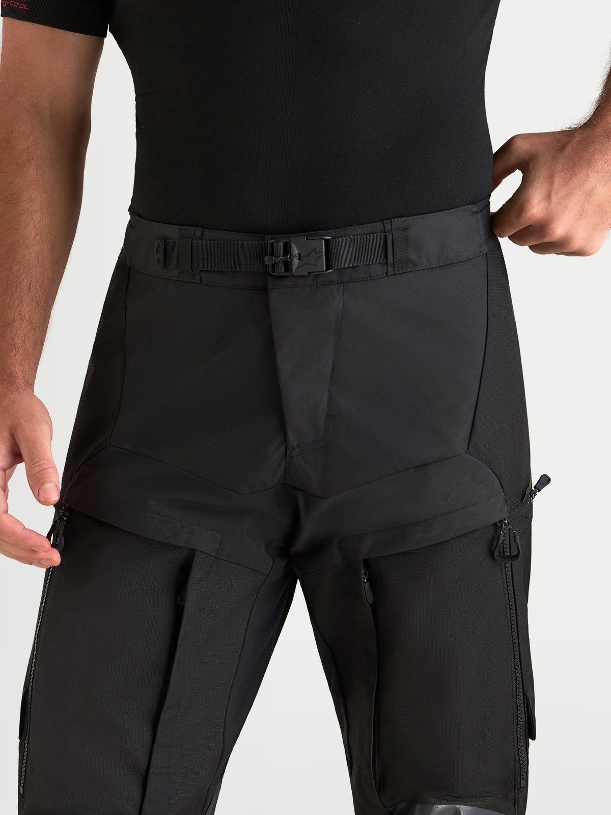 Alpinestars Harok V2 Drystar Pantaloni, pantaloni da moto adventure da uomo, nero, con cintura regolabile con fibbia magnetica e dettagli dei pantaloni
