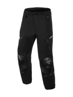 Alpinestars Pantaloni Andes Pro Drystar® XF - Corti, pantaloni da moto per adventure touring, nero e grigio scuro, robusta costruzione in tessuto, pannelli sulle ginocchia rinforzati con finitura testurizzata, cintura regolabile con fibbia in vita, prese d'aria con zip, logo Drystar® XF, abbigliamento tecnico resistente per ogni condizione climatica