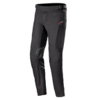 Pantaloni Alpinestars AMT-10 Drystar® XF, pantaloni da moto touring, nero, con logo rosso sul fianco, pannelli rinforzati sulle ginocchia, inserti a fisarmonica sulla parte inferiore delle gambe, vita regolabile e tasche con zip, design in tessuto tecnico per guida adventure