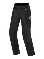 Pantaloni Alpinestars Stella Andes v4 Drystar®, pantaloni da moto adventure da donna, nero, vista frontale che mostra la costruzione in tessuto tecnico, logo Alpinestars bianco sulla coscia sinistra, tasche cargo e cerniere di ventilazione, abbigliamento tecnico resistente per ogni condizione climatica