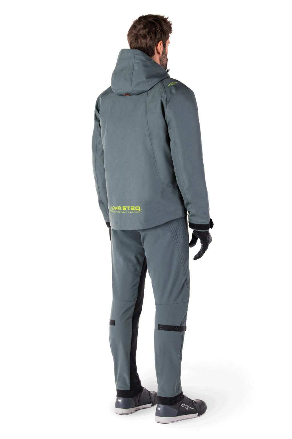 Alpinestars Morush Waterproof Parka in Urban Gray, giacca da moto a taglio lungo dal design ispirato allo streetwear, dotata di cappuccio a prova di maltempo, ampie tasche frontali utility 3D e logo riflettente MO.ST.EQ. sul retro