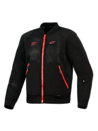 Alpinestars Giacca Flight Air, Nero Rosso Brillante, vista frontale di una giacca da moto leggera in stile bomber con pannelli in mesh 3D, cerniere rosse a contrasto e logo Alpinestars rosso sul petto.