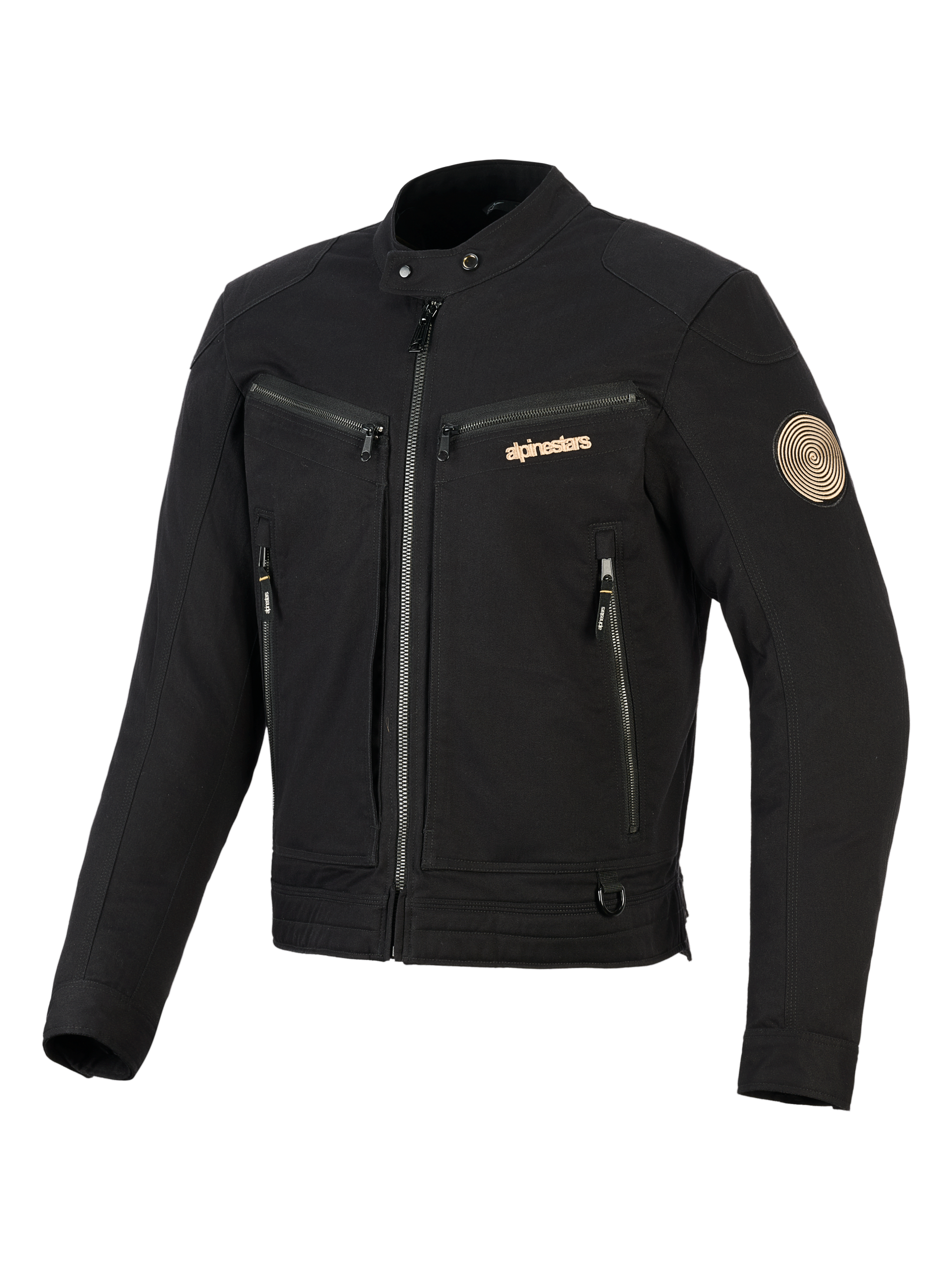 Giacca Alpinestars Bruiser, giacca da moto urbana nera, dotata di tasche con zip sul petto e per le mani, branding color oro e patch Oscar a spirale sulla spalla, design tessile ispirato al workwear.