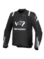 Giacca Alpinestars T-Stunt Air, nero e bianco, vista frontale di giacca da moto dal taglio sportivo, con grande logo e scritta Alpinestars in bianco sul petto, dettagli bianchi sulle spalle e pannelli in mesh per la ventilazione modulare
