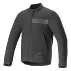Alpinestars Aeron Jacket, giacca da moto, nero, design minimalista per la guida estiva, con colletto alto, cerniera frontale integrale, logo Alpinestars tono su tono sul petto e polsini regolabili