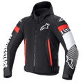 Alpinestars Zaca Air Jacket, giacca da moto in tessuto nero con accenti rosso e bianco fluo, cappuccio rimovibile, pannelli in mesh 3D per la ventilazione, vistoso marchio Alpinestars bianco sulle maniche, logo a stella sul petto e cinghie regolabili in vita