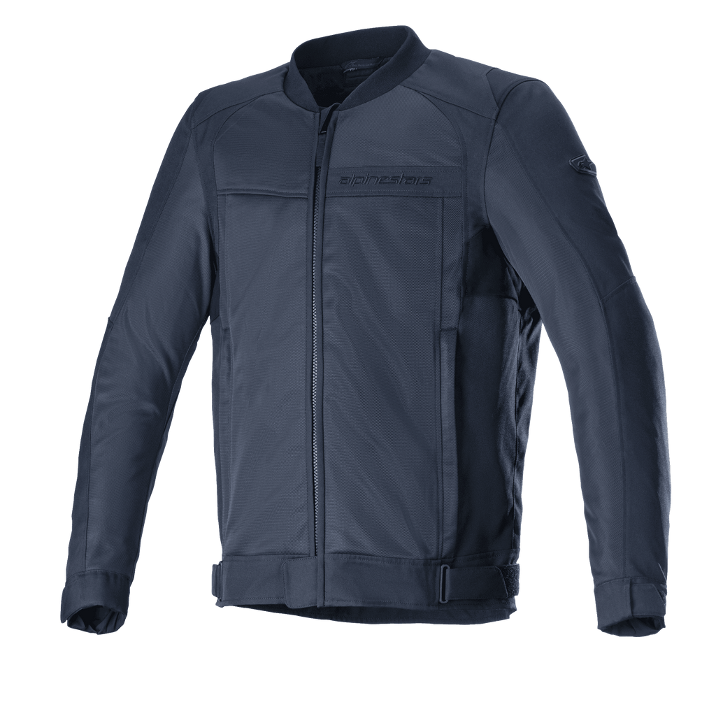 Alpinestars Luc V2 Air Jacket, giacca da moto urbana, blu navy e nero, design stile bomber con cerniera frontale, ampi pannelli in rete per la ventilazione, cinghie regolabili in vita e logo discreto sul petto