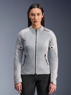 Giacca Alpinestars Stella C-1 Air da donna, giacca da moto in mesh, argento, con pannelli in mesh tecnico traspirante e cerniere nere, abbigliamento estivo slim fit indossato da una modella