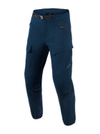 Alpinestars Juggernaut V2 Riding Pants, pantaloni da moto urbani, Night Navy, pantaloni tecnici da moto blu scuro con tasche multiple con zip, cintura regolabile nera, zone delle ginocchia rinforzate con cinghie di regolazione, design slim fit con polsini con zip, tessuto softshell ripstop per il pendolarismo urbano