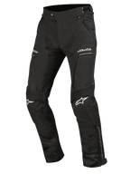Alpinestars Ramjet Air Pants, pantaloni da moto, neri, con pannelli di ventilazione in mesh, inserti elasticizzati a soffietto sulle ginocchia, loghi bianchi sulle cosce e sulle ginocchia, tasche con cerniera e resistente struttura in tessuto multi-pannello per il touring su strada