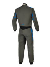Alpinestars Tuta GP Race V3 FIA, tuta da corsa auto, Anthracite Blue, vista posteriore che mostra la costruzione in tessuto grigio con dettagli a strisce blu, pannello elasticizzato nero sulla parte bassa della schiena e piccolo logo blu, abbigliamento tecnico professionale per motorsport