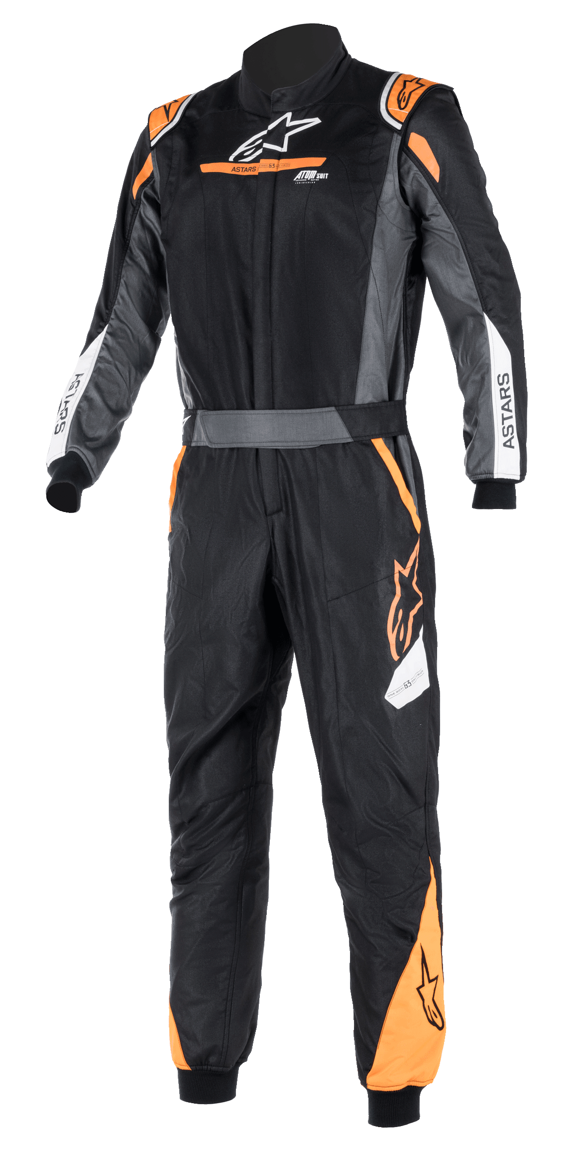 Tuta Alpinestars Atom FIA Graphic, nero e antracite con dettagli arancione fluo, tuta da corsa automobilistica intera certificata FIA, collo alto, logo ASTARS sulle maniche, abbigliamento professionale per motorsport e competizioni in pista