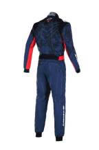 Tuta Alpinestars KMX-9 V3 Graphic 5, tuta da karting, blu navy e rosso, vista posteriore che mostra la parte superiore del busto con motivo mimetico e accenti laterali rossi, branding Alpinestars bianco sulla manica e sulla gamba, e costruzione tecnica per prestazioni da gara.