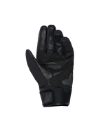 Guanti Alpinestars SP X Z Waterproof, vista del palmo, nero, dotati di un palmo in pelle resistente con sezioni rinforzate, slider sul palmo e polsino in morbido neoprene con cinturino regolabile con logo Alpinestars.