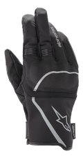 Guanti Alpinestars Syncro V2 Drystar®, guanti da moto urban, nero e grigio medio, vista del dorso con struttura in tessuto e protezione delle nocche viscoelastica, design impermeabile e traspirante con dettagli riflettenti