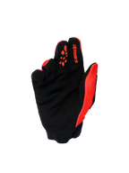 Guanti Alpinestars Youth & Kids Full Bore V2, guanti da motocross, rosso acceso e nero, vista del palmo con pelle scamosciata sintetica nera rinforzata e inserti in silicone rosso sulle dita, equipaggiamento da fuoristrada resistente per giovani piloti.