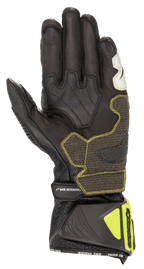 Guanti Alpinestars GP Tech V2, nero e giallo fluo, vista dal lato del palmo con costruzione in pelle di canguro, pannelli rinforzati con cuciture gialle, polsino ergonomico con protezioni giallo fluo e cinturino 'SAFE RETENTION', abbigliamento professionale da gara per motociclisti