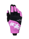 Guanti Alpinestars Techstar 2026, guanti da motocross, nero e viola, vista del dorso con logo Astar bianco e scritte, costruzione in micro ripstop elasticizzato, protezione tecnica per le mani per il fuoristrada