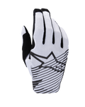 Guanti Alpinestars Radar Pro 2025, guanti da motocross, bianco e nero, vista del dorso con costruzione in mesh traforato, logo Alpinestars a stella nero con linee grafiche orizzontali e dettagli neri sulle dita