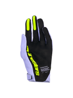 Guanti Alpinestars Supertech MX, guanti da motocross, viola lavanda e giallo fluo, vista del palmo con materiale nero traforato, inserti grip in silicone giallo fluo su indice e medio, logo Alpinestars giallo vivace e scritta 'Race Spec Production', equipaggiamento da gara off-road ad alte prestazioni