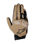 Guanti Alpinestars SP X 3, guanti racing da moto, color sabbia kaki scuro e nero, con protezione delle nocche in TPU a doppia densità, imbottitura delle dita rinforzata, materiale elasticizzato traspirante e loghi integrati