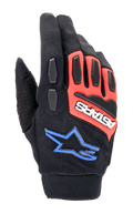 Alpinestars Full Bore XT Gloves, guanti da moto fuoristrada, nero, rosso acceso e blu, con protezioni in TPR su nocche e dita, tessuto elastico traspirante, logo ASTARS bianco su pannello rosso e logo a stella blu