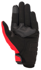 Guanto Alpinestars Honda Copper, guanto da moto urbano, nero con accenti rosso brillante, vista del palmo in camoscio sintetico, rinforzo sul palmo, polpastrello compatibile con touchscreen e chiusura a strappo.