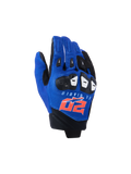 Guanti Alpinestars FQ20 SP X 1, guanti da moto sportivi, blu, nero e rosso fluo, con loghi El Diablo e 20 sul dorso, parte superiore in mesh tessile con protezione delle nocche nera, design aerodinamico per corse e guida sportiva