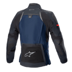Giacca Alpinestars Boulder GORE-TEX, giacca tecnica da moto touring, blu scuro e nero, vista posteriore con grande tasca utility posteriore con logo a stella argento, scomparto idratazione e marchio GORE-TEX sul colletto.