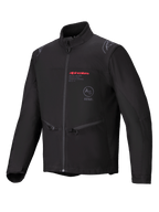 Alpinestars Giacca Softshell Lite-Dura, nero, giacca da moto enduro off-road, con branding Alpinestars rosso e logo AS ASTARS sul petto, tasche con zip e costruzione in softshell antivento.