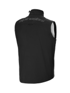 Gilet Alpinestars Techstar Softshell, nero, vista posteriore con grande marchio Alpinestars tono su tono sulla parte superiore della schiena, materiale softshell leggero e antivento, colletto alto con cordino regolabile, design ergonomico senza maniche per la stratificazione dell'abbigliamento off-road