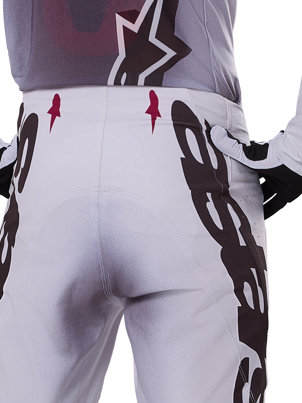Alpinestars 2025 Supertech Maker Pants, pantaloni da motocross, argento e nero, vestibilità atletica con pannelli sulle ginocchia in pelle di capra e zone Stretchnet, design resistente e leggero per il motocross professionale