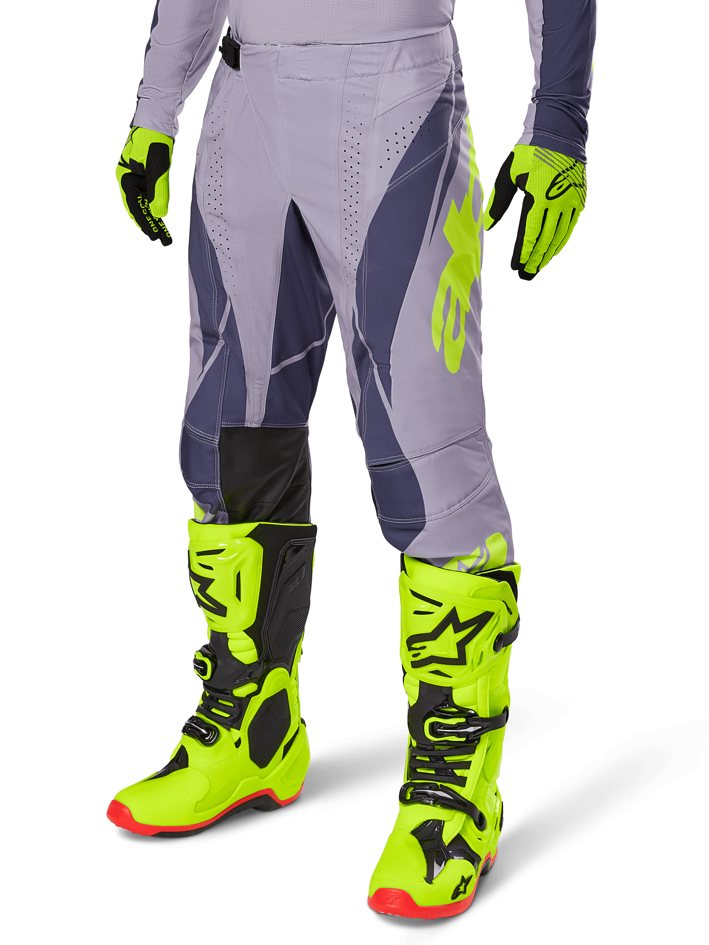 Alpinestars 2025 Techstar Dreem Gear Set, pantaloni e maglia da motocross, grigio con accenti viola scuro e giallo neon, indossato con stivali e guanti giallo neon coordinati, vestibilità racing professionale per motocross off-road