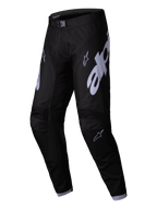 Alpinestars 2025 Racer Graphite Pants, pantaloni da motocross, nero e grigio, grandi loghi Alpinestars grigi sulle cosce, design delle gambe pre-curvato e fibbia magnetica in vita per prestazioni off-road
