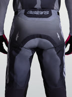 Alpinestars Pantaloni Racer Amber, pantaloni da motocross da uomo, grigio pietra e freddo, seduta rinforzata e logo astars.