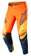 Alpinestars Techstar Factory Pants, pantaloni da motocross, arancione e blu scuro con giallo caldo, branding audace, costruzione del ginocchio 3D Babel con toppe interne in pelle nera e sistema a cricchetto regolabile in vita per gare fuoristrada
