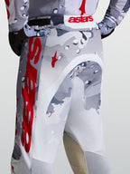 Alpinestars pantaloni Racer Air Lone da motocross da uomo, grigi camo e rossi, poliestere traforato, vista posteriore.