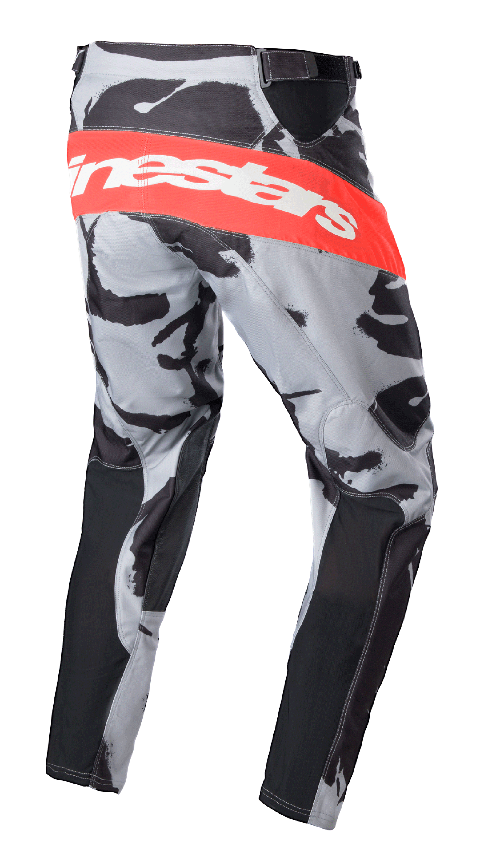 Pantaloni Alpinestars Racer Tactical 2023, pantaloni da motocross, Cast Gray Camo e Mars Red, ampia fascia orizzontale rossa con logo Alpinestars bianco sul retro, motivo camouflage con pannelli neri, design sportivo per corse di motocross