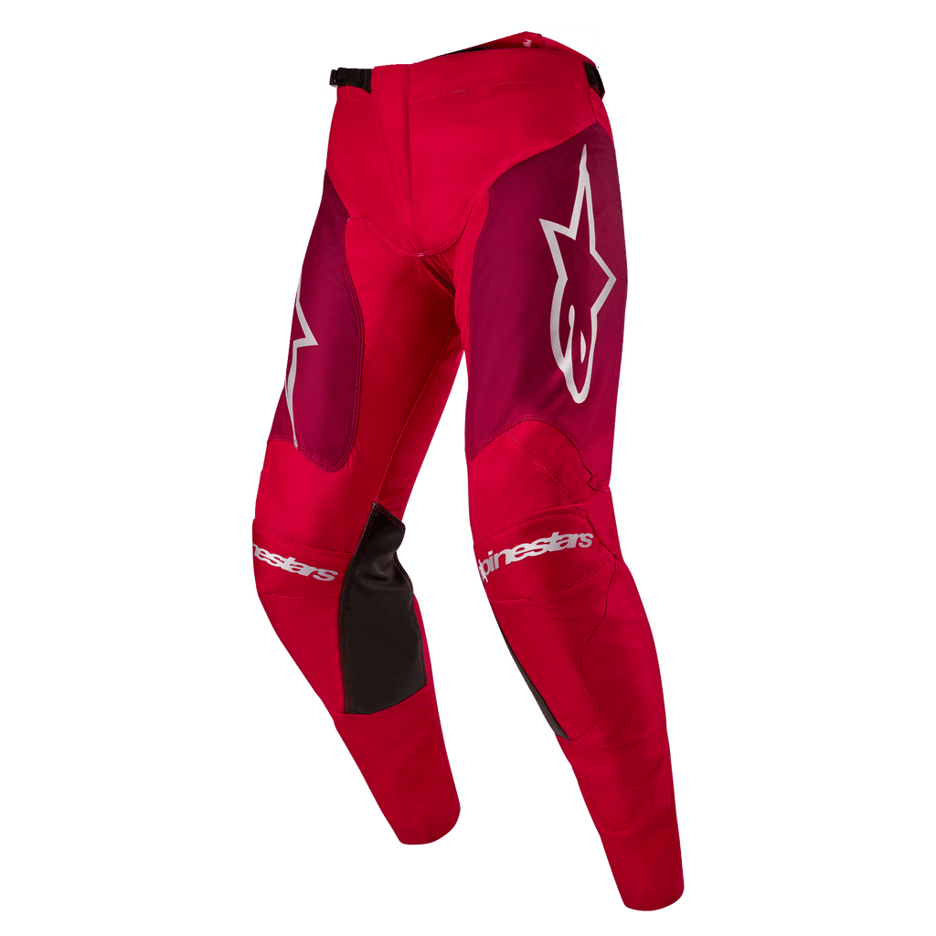 Alpinestars 2024 Racer Hoen Pants, pantaloni da motocross, rosso Mars bordeaux, con pannelli bordeaux sulle cosce e branding Alpinestars bianco su ginocchia e fianchi, pannelli interni al ginocchio neri, design sportivo pre-curvato per prestazioni fuoristrada