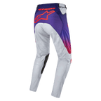 Alpinestars 2024 Racer Hoen Pants, pantaloni da motocross, grigio chiaro con accenti arancione acceso e viola, vista posteriore con logo a stella e scritte Alpinestars, design tecnico per fuoristrada