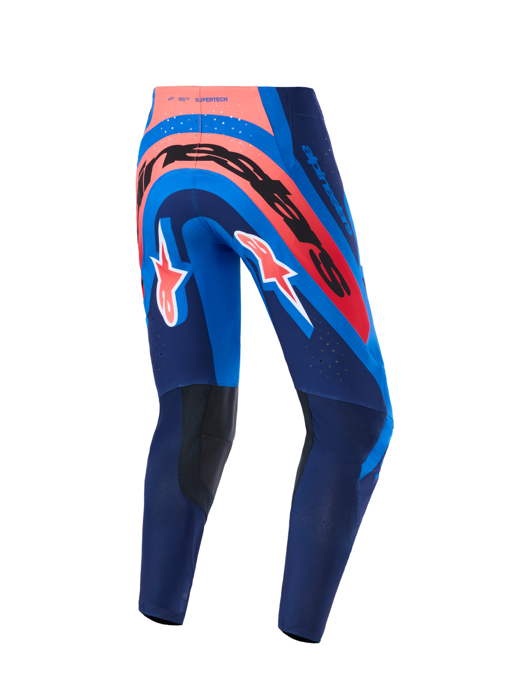 Alpinestars Supertech Vista 2026, pantaloni da motocross, Dark Navy, Hot Coral e Cobalto, vista posteriore con logo evidente sulla seduta e loghi A-star sulle gambe, caratterizzati da pannelli interni scuri rinforzati sulle ginocchia e traforature laser per la ventilazione.