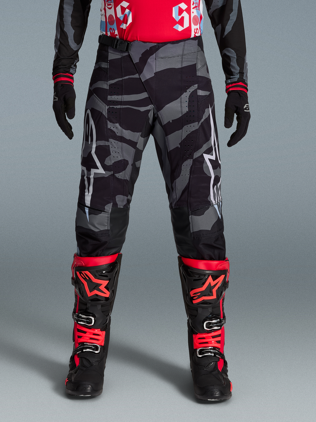 Pantaloni Techstar Beast Coast mimetici grigi, tessuto stretch ventilato per motocross ad alte prestazioni.